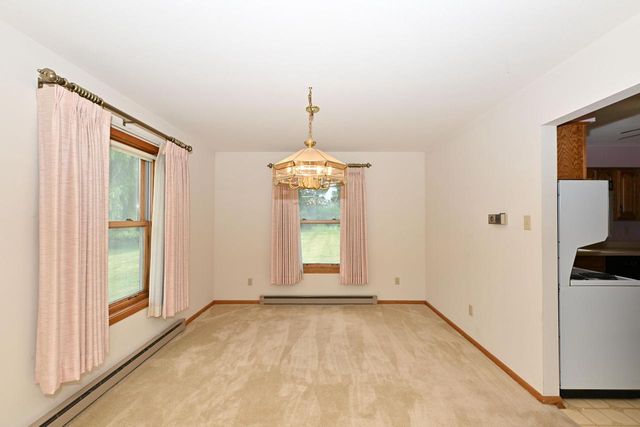 108 High Forest DRIVE, Cedarburg, WI 53012