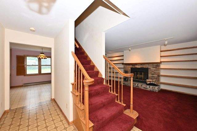 108 High Forest DRIVE, Cedarburg, WI 53012