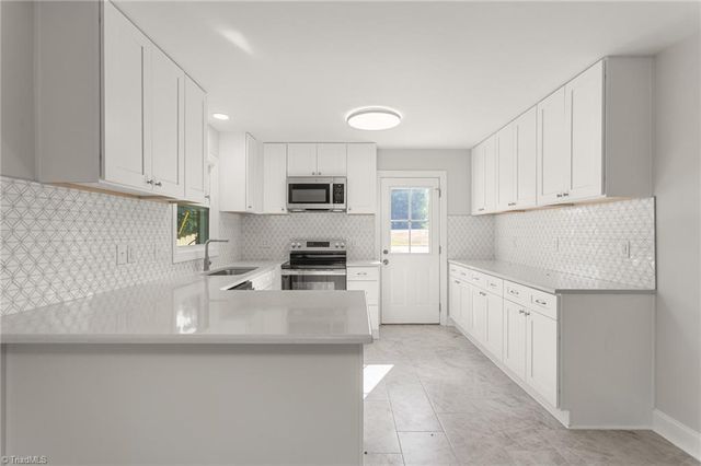 7810 US HIGHWAY 158, Stokesdale, NC 27357