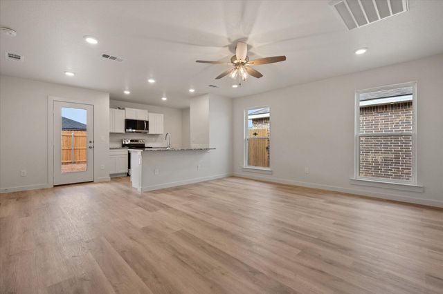 13820 Fremont Avenue, Lubbock, TX 79423