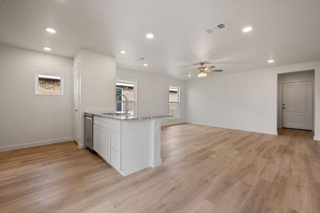 13820 Fremont Avenue, Lubbock, TX 79423