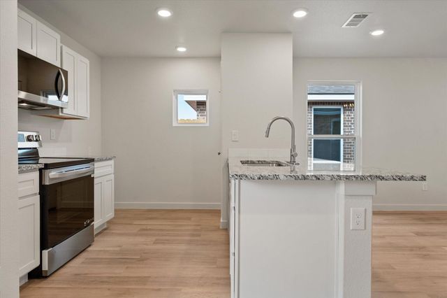 13820 Fremont Avenue, Lubbock, TX 79423