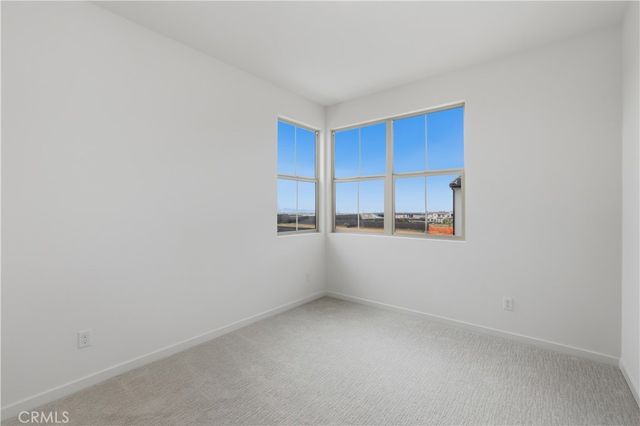15874 Blue Copper Way, Fontana, CA 92336