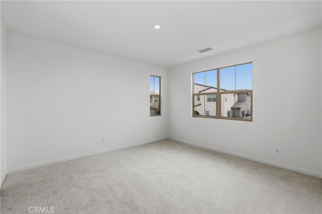 15874 Blue Copper Way, Fontana, CA 92336