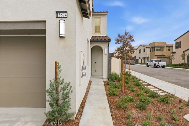 15874 Blue Copper Way, Fontana, CA 92336