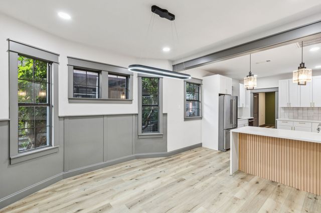 810 S Montclair Avenue, Dallas, TX 75208