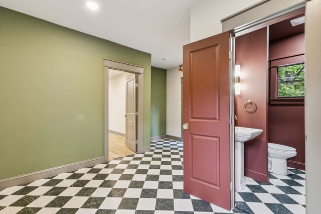 810 S Montclair Avenue, Dallas, TX 75208