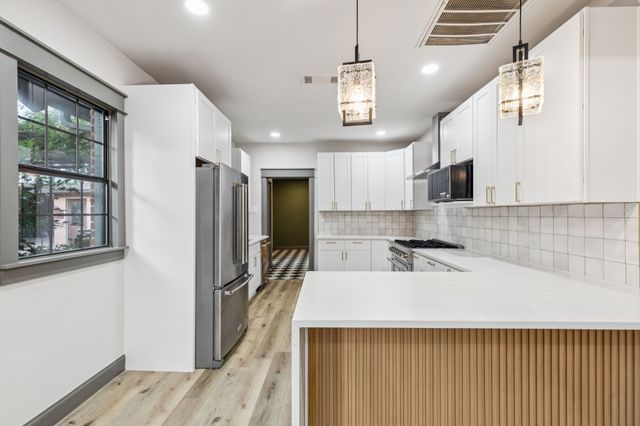 810 S Montclair Avenue, Dallas, TX 75208