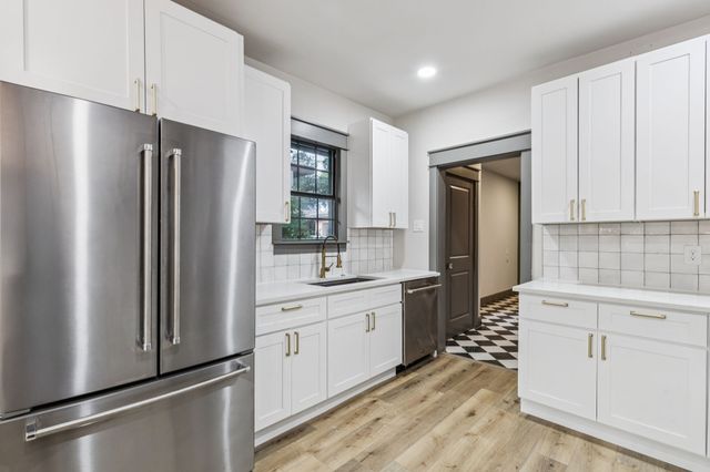 810 S Montclair Avenue, Dallas, TX 75208