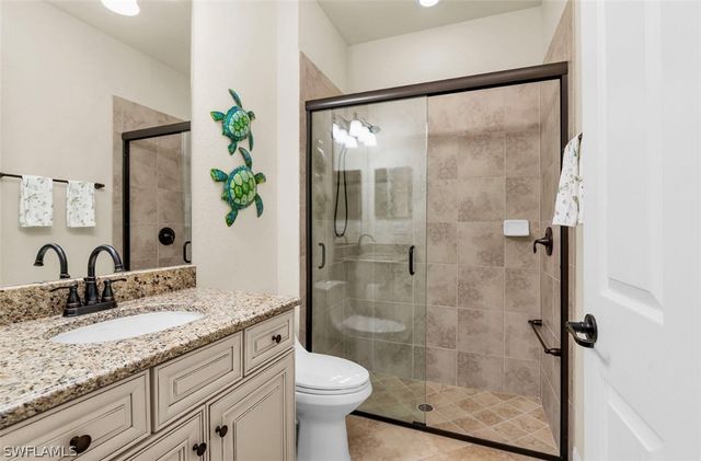 2930 Aviamar CIR, Naples, FL 34114