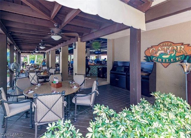 2930 Aviamar CIR, Naples, FL 34114