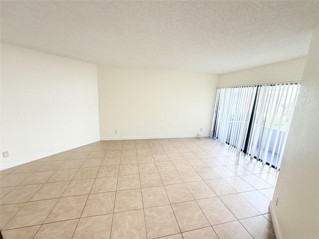 1950 N Congress Avenue 103, West Palm Beach, FL 33401