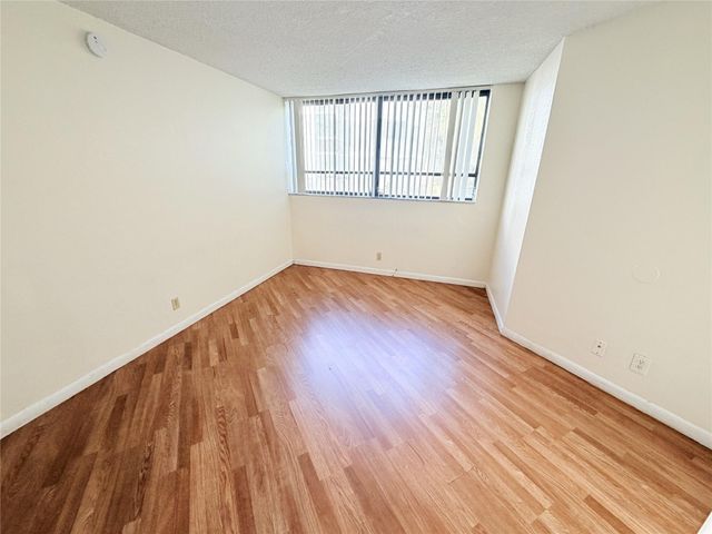 1950 N Congress Avenue 103, West Palm Beach, FL 33401