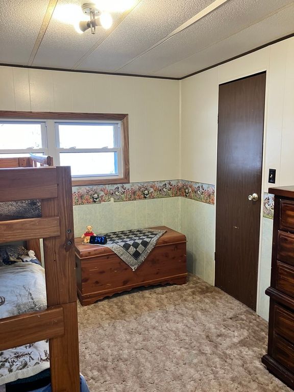 Image 12 of property listing at 9576 State Route 161 Extension, Iuka, IL 62849