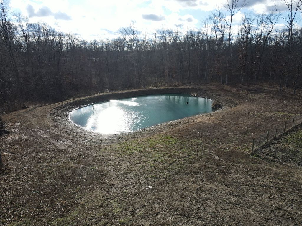 Image 43 of property listing at 9576 State Route 161 Extension, Iuka, IL 62849