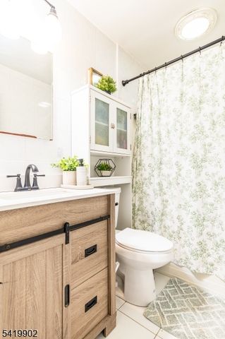 533 Atlas Rd, Roxbury Twp., NJ 07850