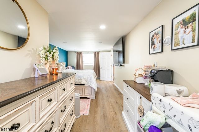 533 Atlas Rd, Roxbury Twp., NJ 07850