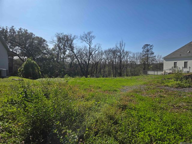 8008 Highland Rd, Baton Rouge, LA 70808