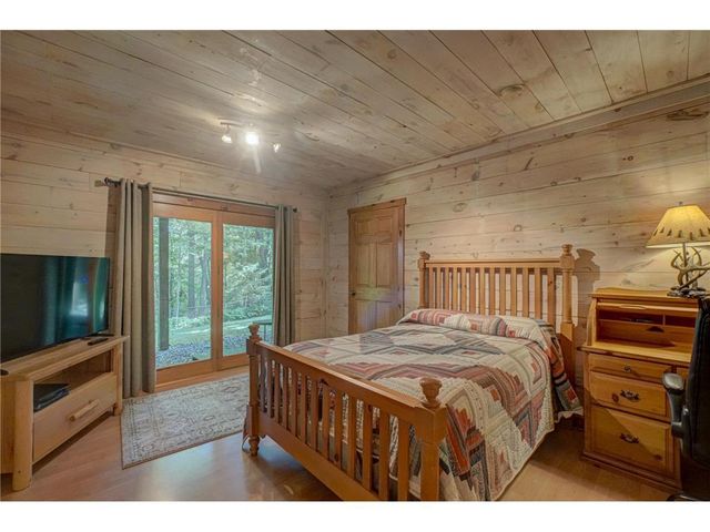 10696 W Otter Lane, Hayward, WI 54843