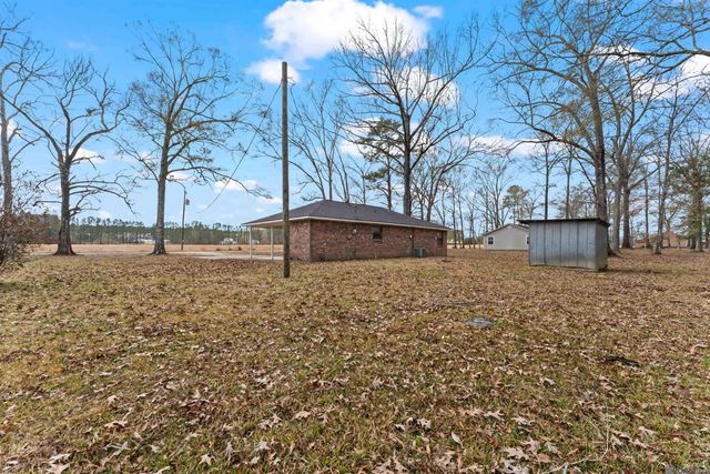 807 Lemon B Rd, Slaughter, LA 70730