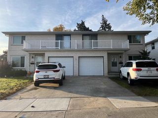 701 E LONGVIEW DRIVE, Appleton, WI 54911