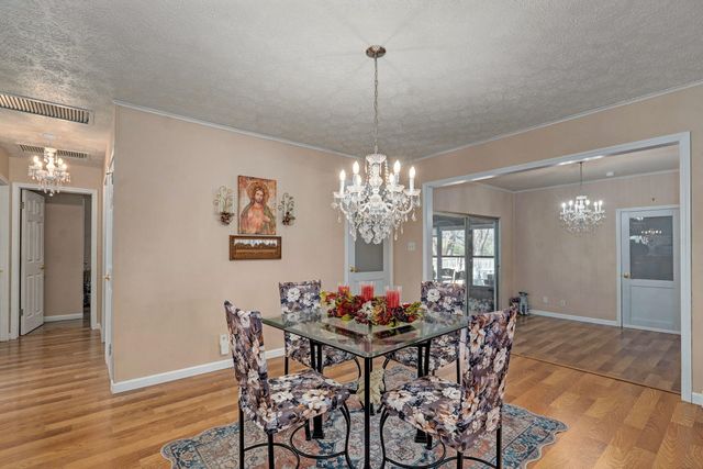 1909 S Nettleton Avenue, Springfield, MO 65807