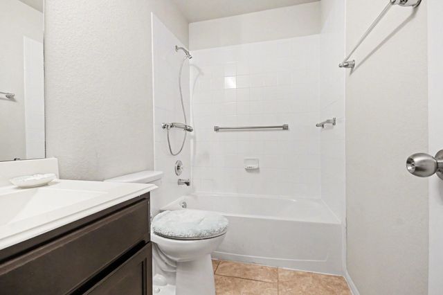 2930 Canadian Goose Lane, Baytown, TX 77521