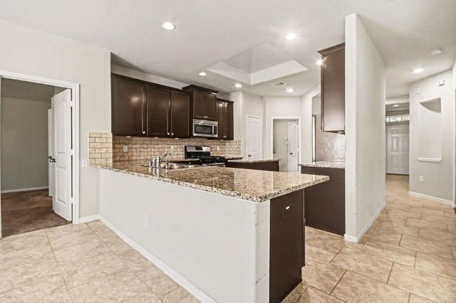 2930 Canadian Goose Lane, Baytown, TX 77521
