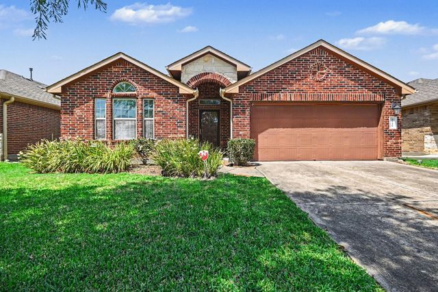 2930 Canadian Goose Lane, Baytown, TX 77521