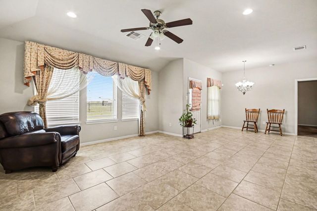 2930 Canadian Goose Lane, Baytown, TX 77521