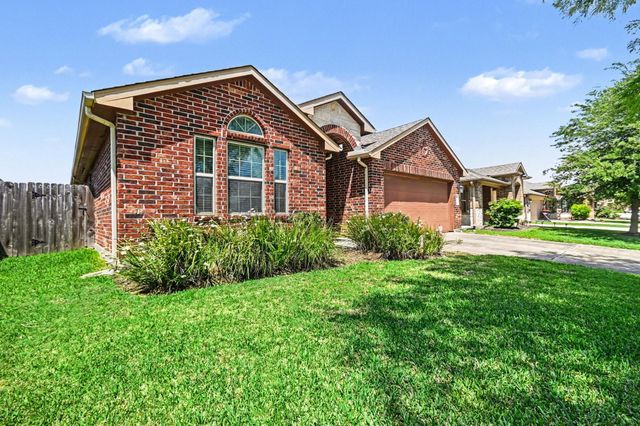2930 Canadian Goose Lane, Baytown, TX 77521