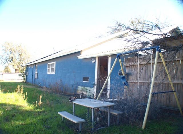 2411 Bristol Drive, Sweetwater, TX 79556