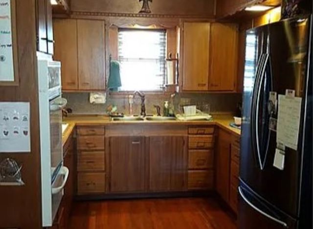 2411 Bristol Drive, Sweetwater, TX 79556