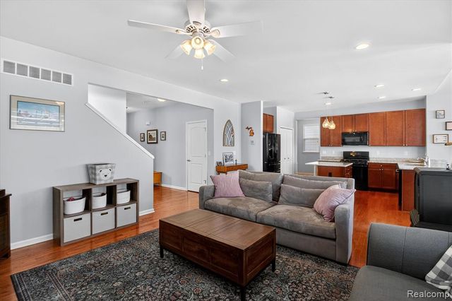 386 Fletcher Street, Wixom, MI 48393