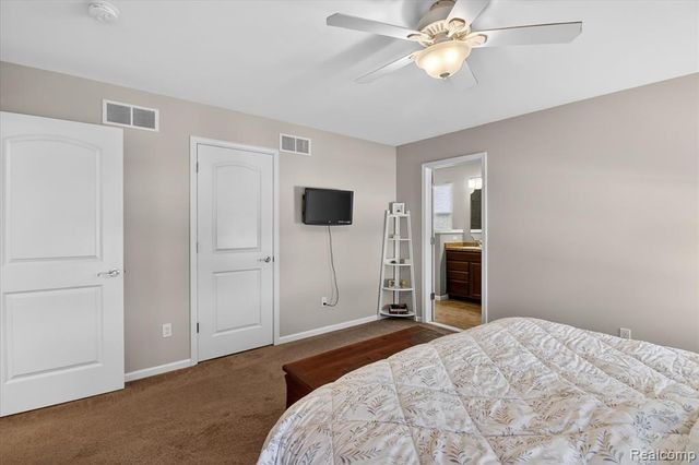 386 Fletcher Street, Wixom, MI 48393