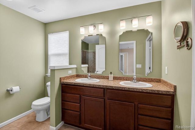 386 Fletcher Street, Wixom, MI 48393