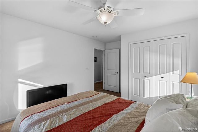 386 Fletcher Street, Wixom, MI 48393