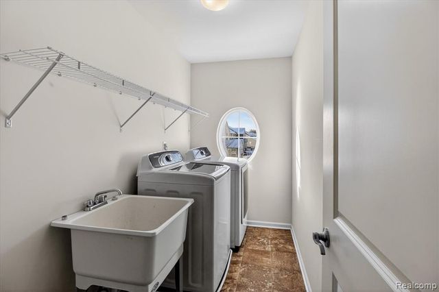 386 Fletcher Street, Wixom, MI 48393