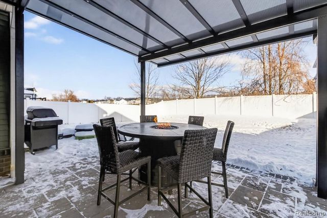 386 Fletcher Street, Wixom, MI 48393