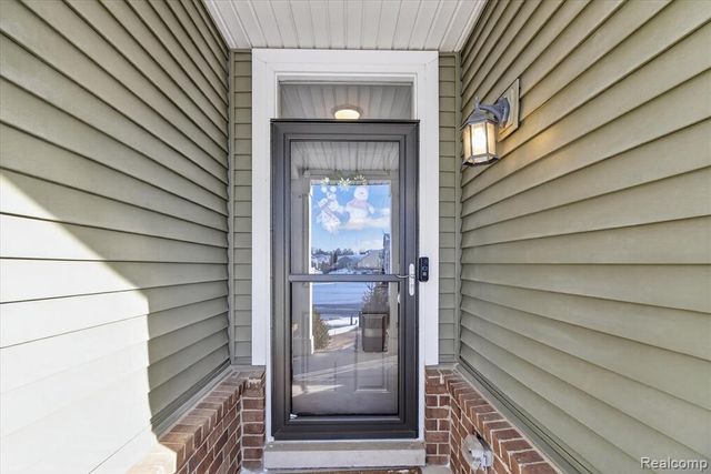 386 Fletcher Street, Wixom, MI 48393