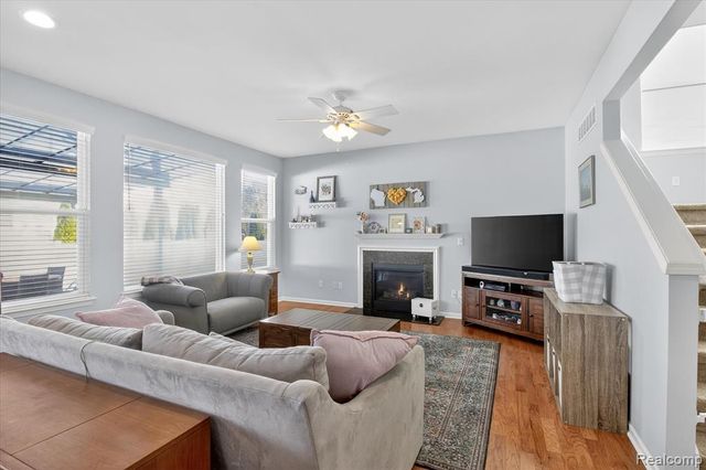 386 Fletcher Street, Wixom, MI 48393