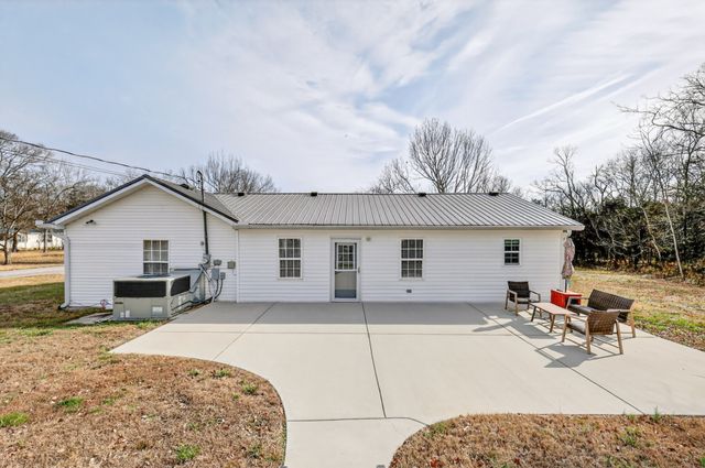 323 Buzzard Roost Rd, Chapel Hill, TN 37034