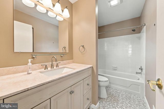 1227 KRESSON RD, Cherry Hill, NJ 08003