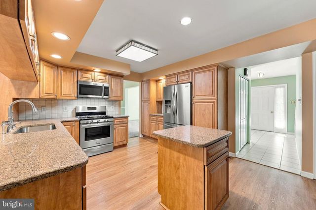 1227 KRESSON RD, Cherry Hill, NJ 08003