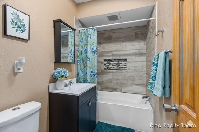 136 East Avenue North, Battle Creek, MI 49017