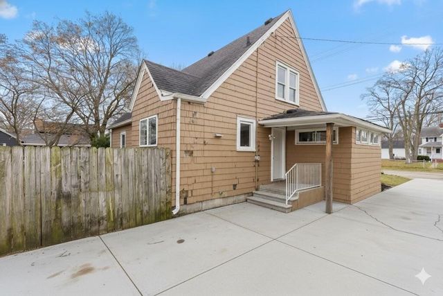 136 East Avenue North, Battle Creek, MI 49017