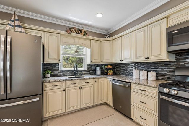 6 Twilight Drive, Brick, NJ 08723