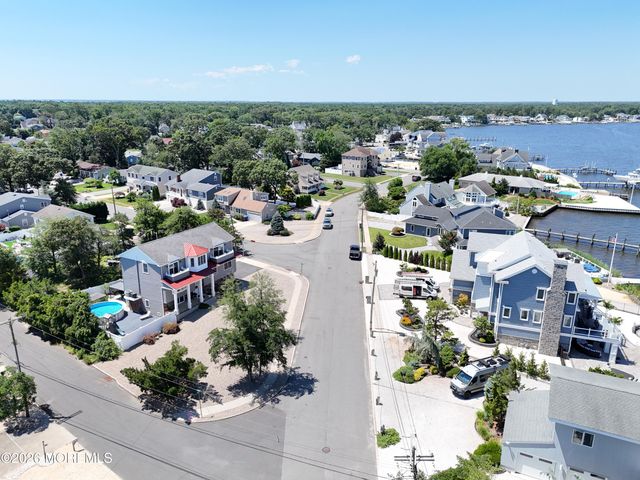 6 Twilight Drive, Brick, NJ 08723