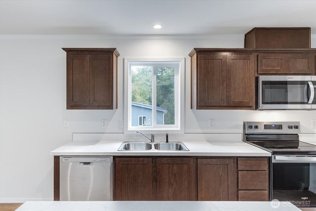 606 G Street, Vader, WA 98593