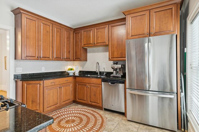 931 Iglehart Avenue, Saint Paul, MN 55104